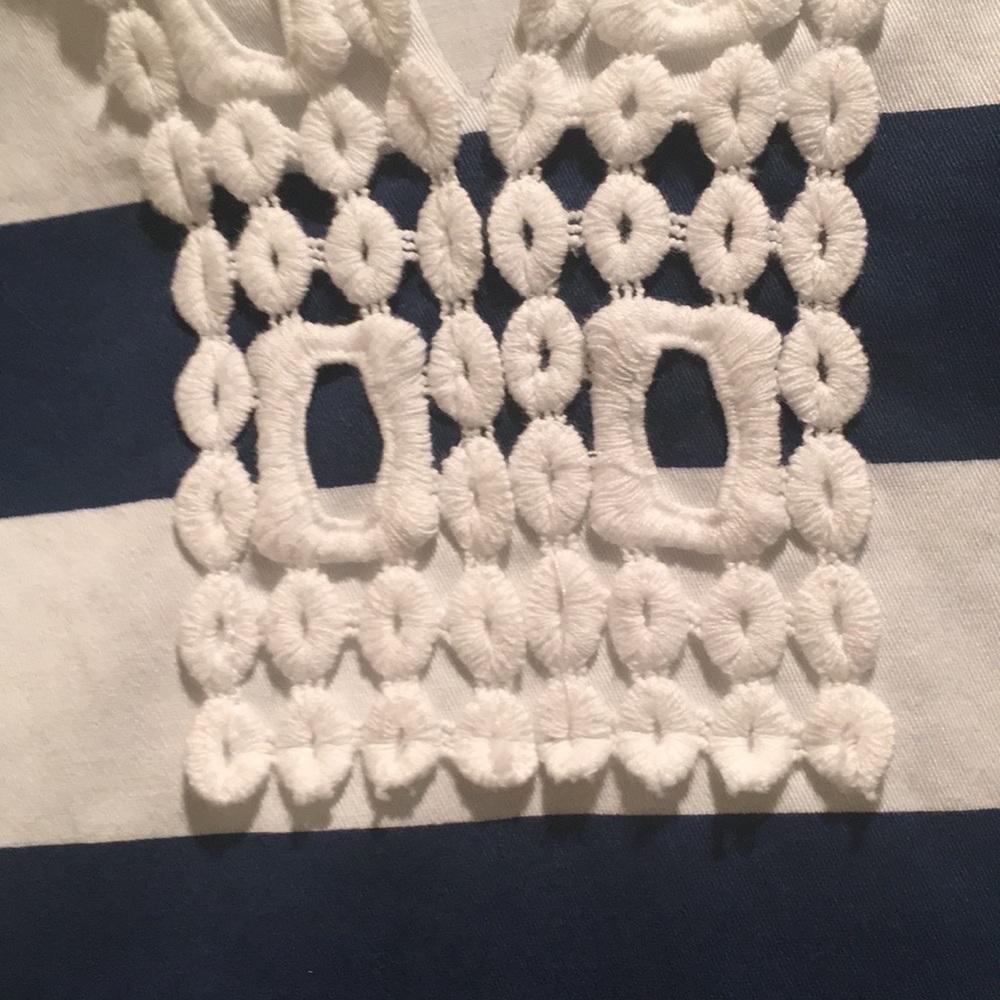 Tunic - Picture 2 of 3